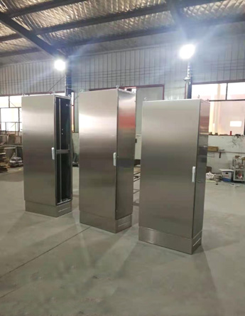 不銹鋼機(jī)箱